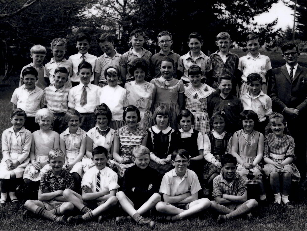 Warepa School Pupils 1960s