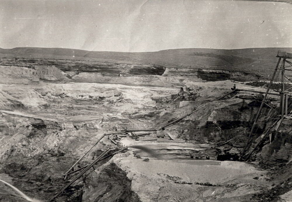 Johnson's Top Elevator 