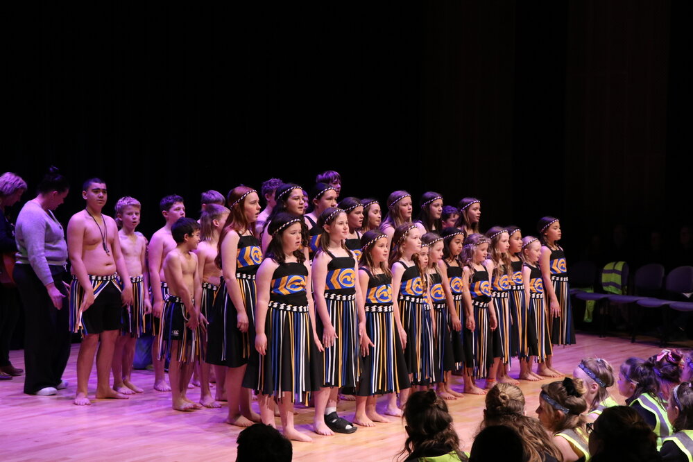 Te Kapa Haka o Tuapeka Lawrence Area School