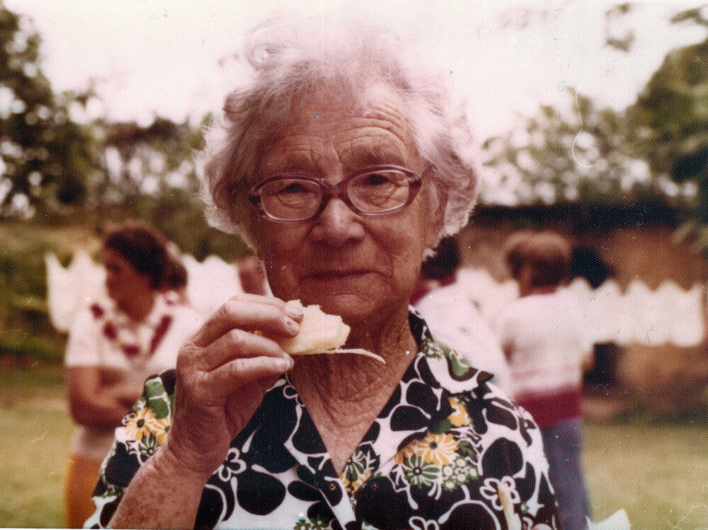 Bessie Taylor, Fiji 1977