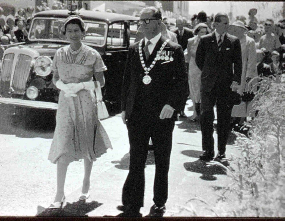 Milton Mayor with Queen, 1953