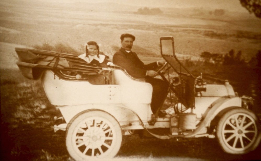 Photograph, Early Balclutha Motorcar