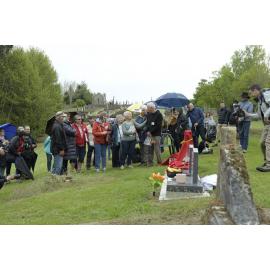 Mong Descendants at Unveiling of Sam Yek Mong Memorial