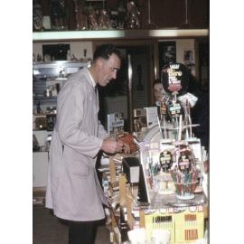 Colin Finch at Work, Milton