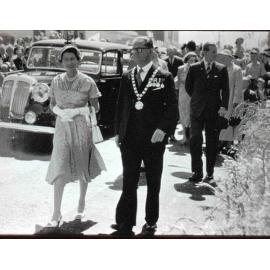 Milton Mayor with Queen, 1953