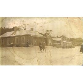 Kaka Point Store, Early Days