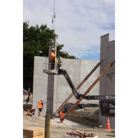Construction of Te Pou Ō Mata-au