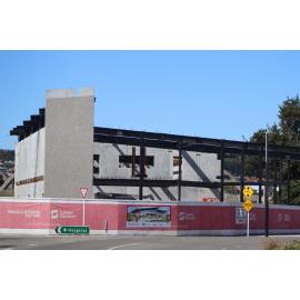 Construction of Te Pou Ō Mata-au