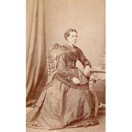 Elizabeth Kerr nee Lewis