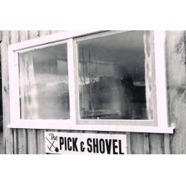 Pick & Shovel Hut Lake Mahinerangi