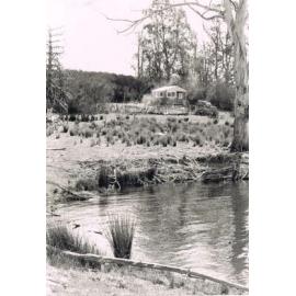 Pick 'n' Shovel Hut, Lake Mahinerangi