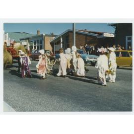 Tapanui Christmas Parade Kids Fancy Dress